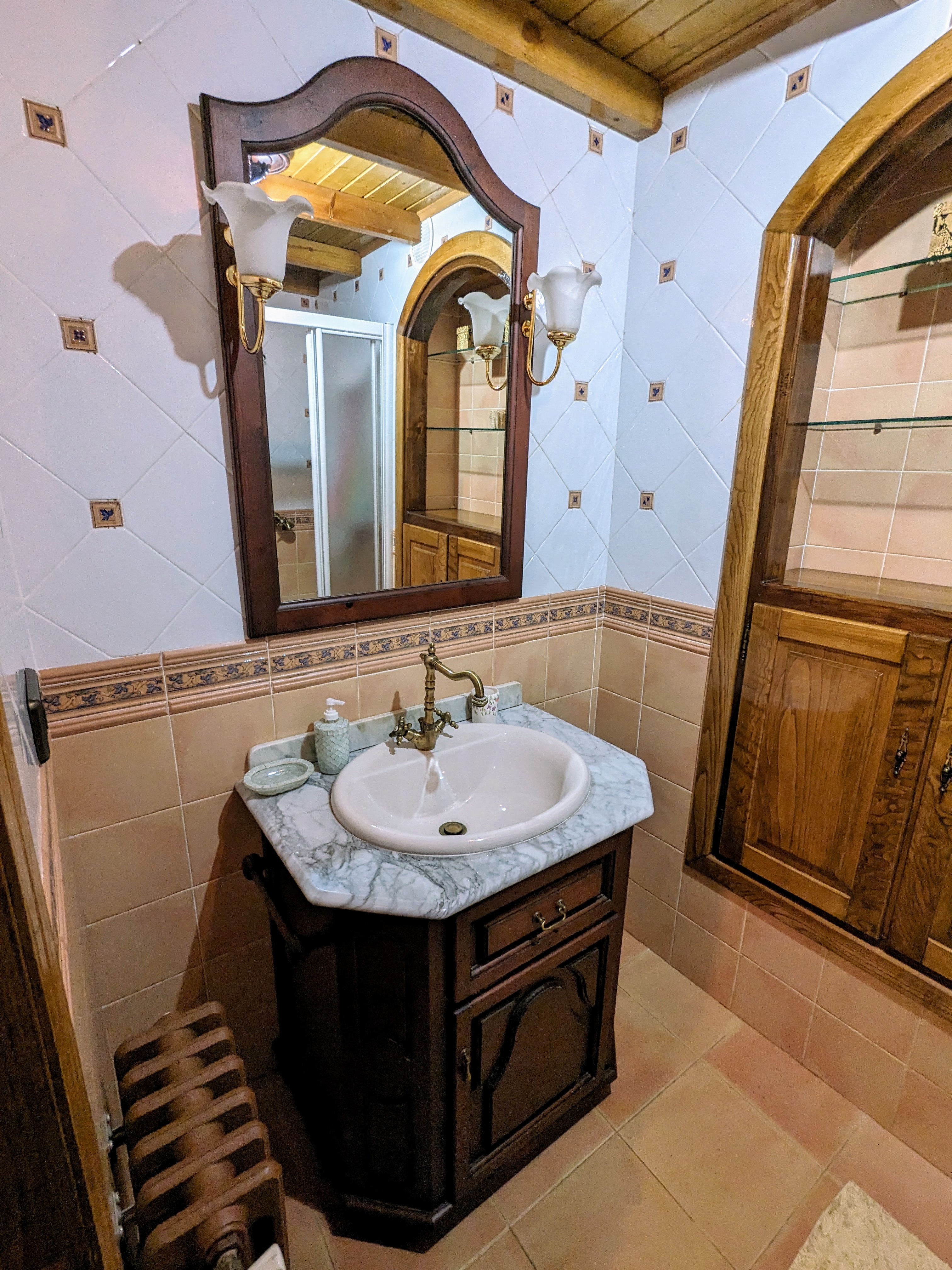Baño rústico
